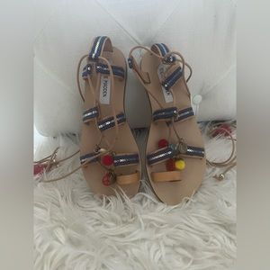 Steve Madden Sandals. Wrap up ankle tie